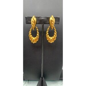 Vintage Vendome Gold Tone Ridged Door Knocker Statement Clip On Earrings Signed